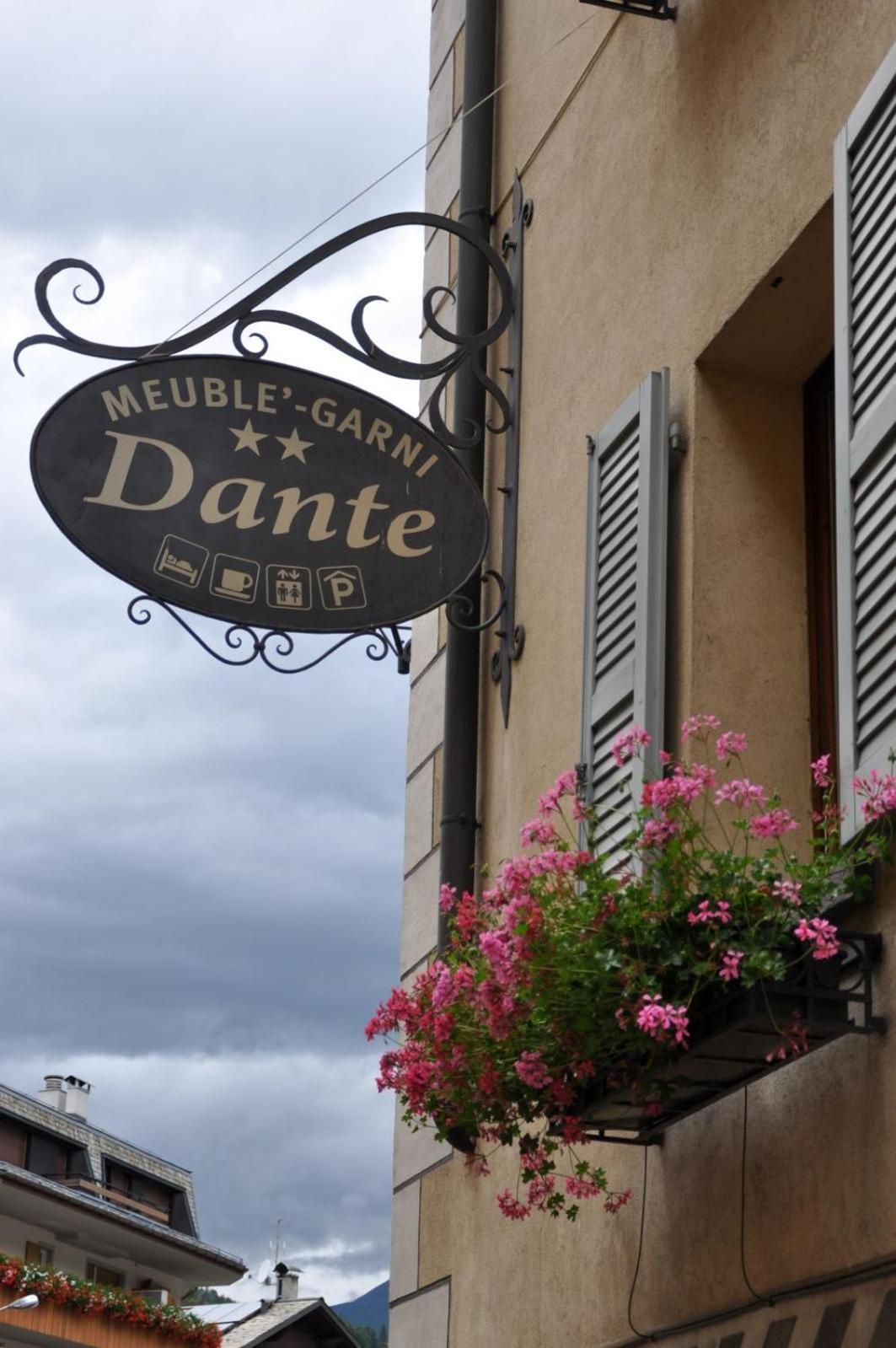 Meuble Albergo Dante ボルミオ エクステリア 写真